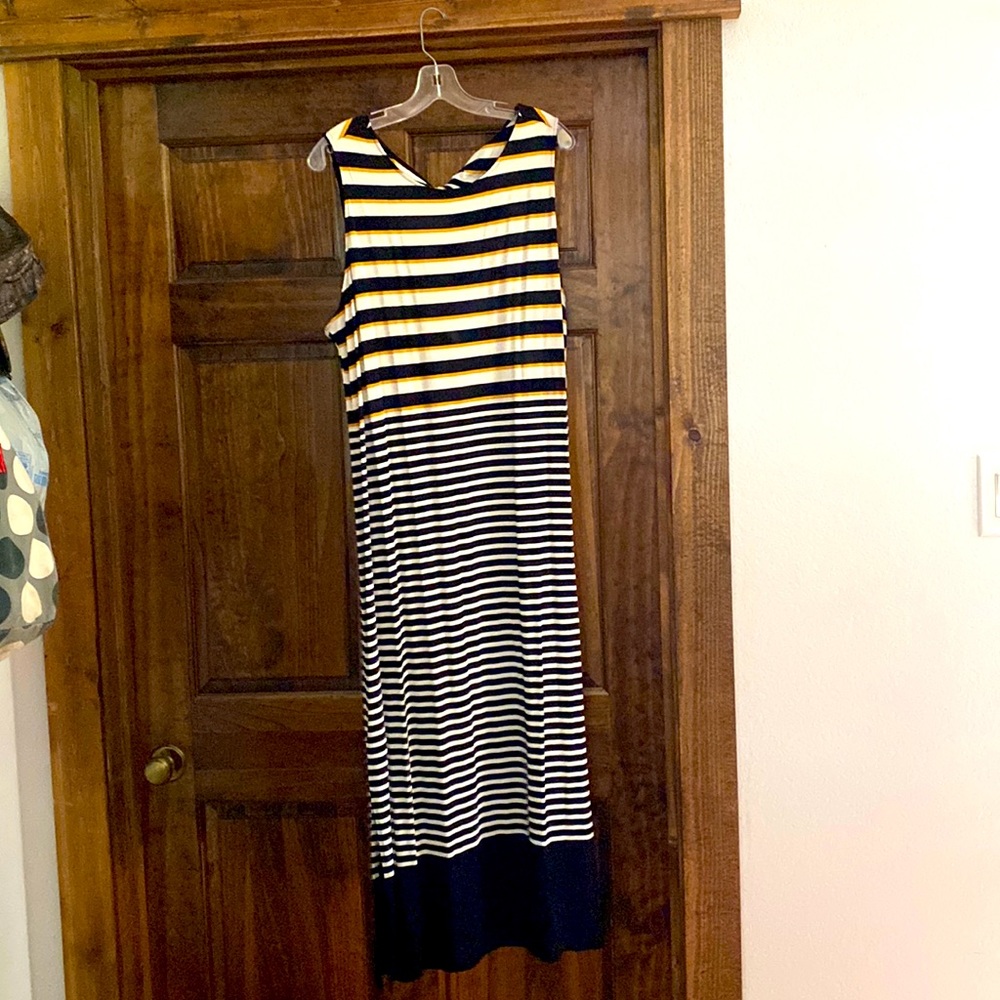 Loft dress. Black & white stripe